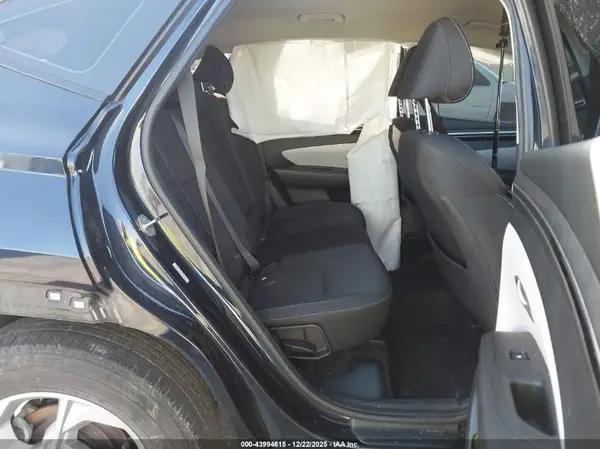 KM8JA3AE4NU032023 2022 HYUNDAI TUCSON - Image 8