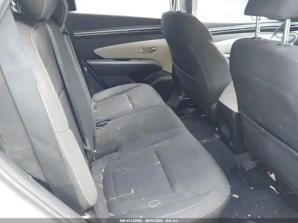 KM8JA3AE6NU042049 2022 HYUNDAI TUCSON - Image 8