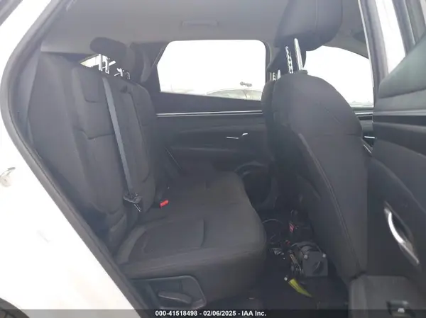 KM8JB3AE1NU034096 2022 HYUNDAI TUCSON - Image 8