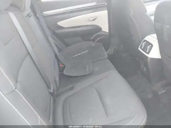 KM8JB3AE1NU034261 2022 HYUNDAI TUCSON - Image 8