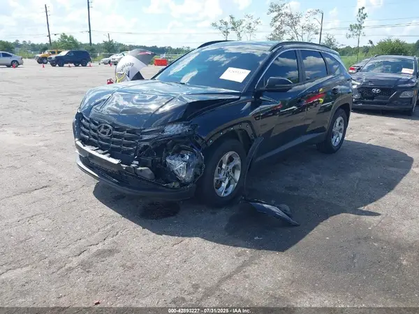 KM8JB3AE1NU043218 2022 HYUNDAI TUCSON - Image 2