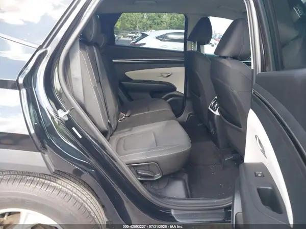 KM8JB3AE1NU043218 2022 HYUNDAI TUCSON - Image 8