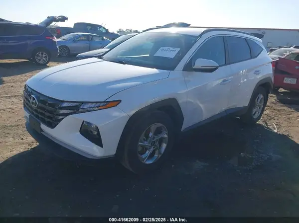 KM8JB3AE8NU033575 2022 HYUNDAI TUCSON - Image 2