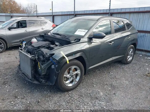 KM8JB3AE8PU244360 2023 HYUNDAI TUCSON - Image 2