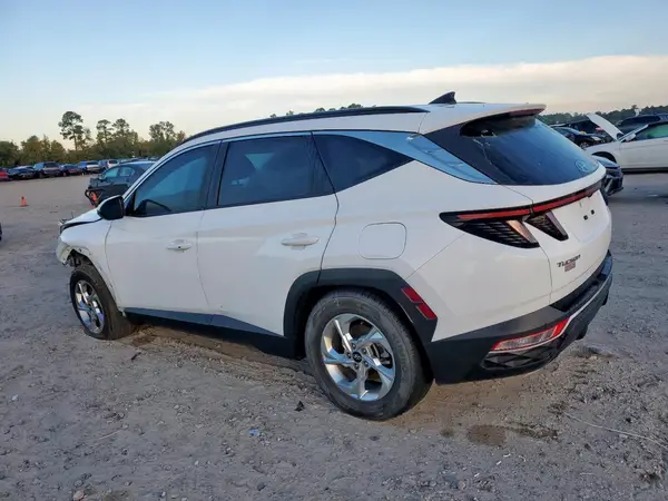 KM8JB3AE9NU021127 2022 HYUNDAI TUCSON - Image 2