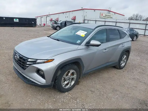 KM8JB3AE9NU090724 2022 HYUNDAI TUCSON - Image 2