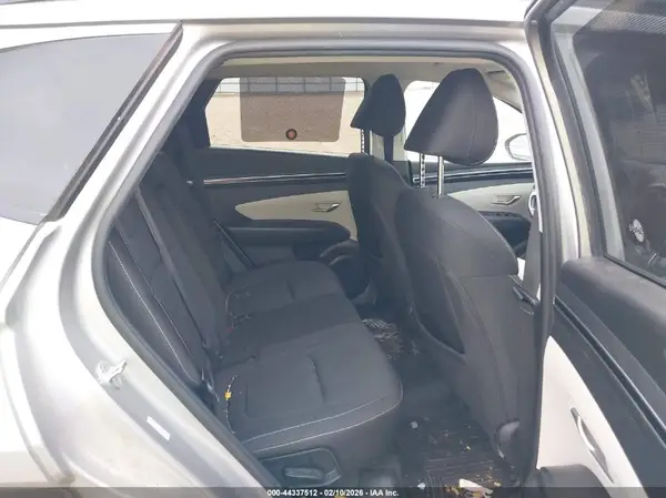KM8JB3AE9NU090724 2022 HYUNDAI TUCSON - Image 8
