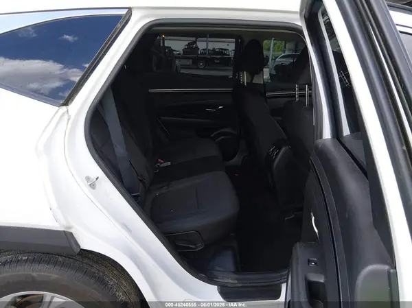 KM8JB3AEXNU041743 2022 HYUNDAI TUCSON - Image 8