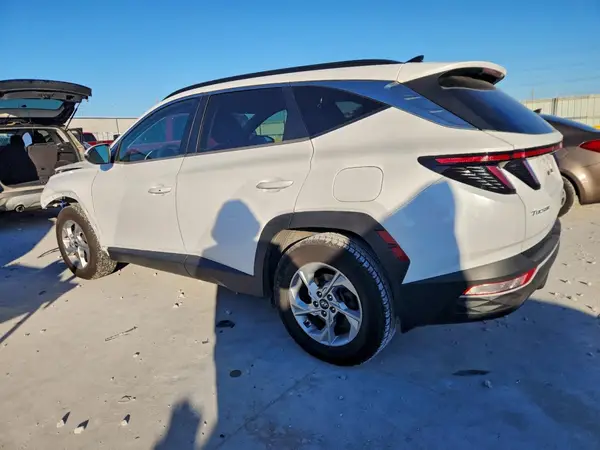 KM8JB3AEXNU076119 2022 HYUNDAI TUCSON - Image 2