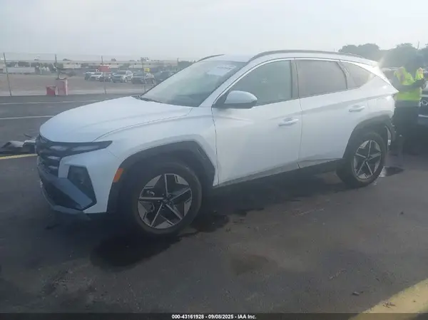 KM8JB3DE2SU375417 2025 HYUNDAI TUCSON - Image 2