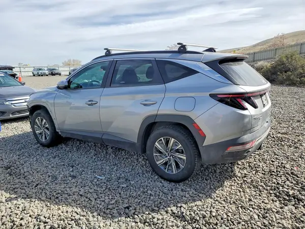 KM8JBCA10NU011437 2022 HYUNDAI TUCSON - Image 2