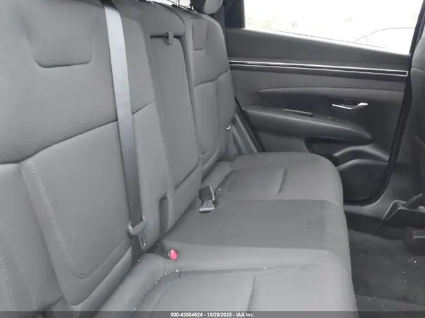 KM8JBCA10NU038153 2022 HYUNDAI TUCSON - Image 8