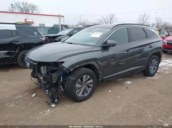 KM8JBCA10NU038377 2022 HYUNDAI TUCSON - Image 2