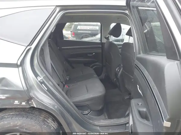 KM8JBCA10NU038377 2022 HYUNDAI TUCSON - Image 8
