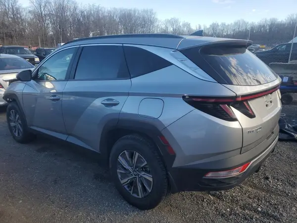 KM8JBCA11NU052529 2022 HYUNDAI TUCSON - Image 2
