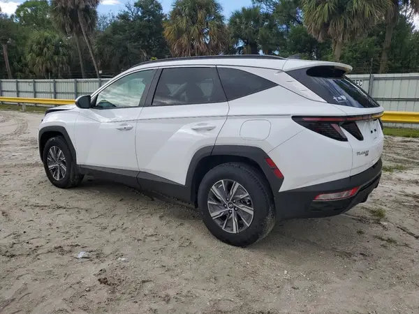 KM8JBCA12NU056315 2022 HYUNDAI TUCSON - Image 2