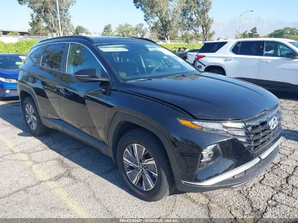 KM8JBCA12NU057058 2022 HYUNDAI TUCSON - Image 1