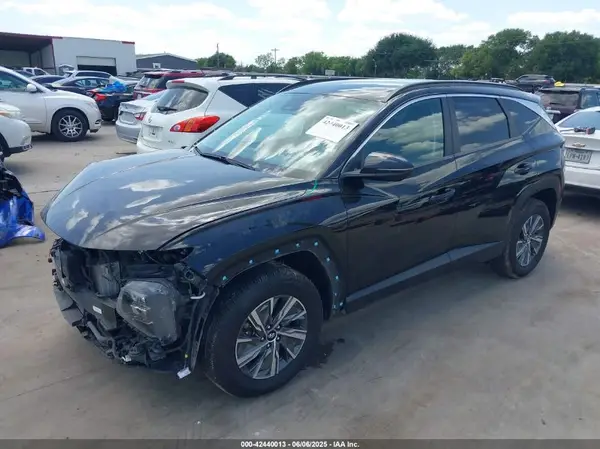 KM8JBCA13NU015059 2022 HYUNDAI TUCSON - Image 2