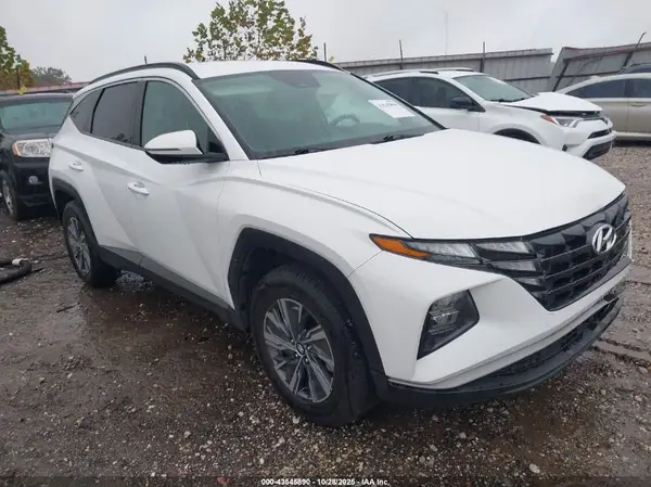 KM8JBCA13NU022996 2022 HYUNDAI TUCSON - Image 1