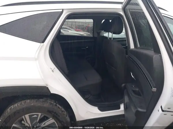 KM8JBCA13NU022996 2022 HYUNDAI TUCSON - Image 8