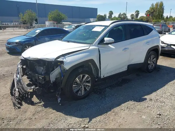 KM8JBCA13NU062060 2022 HYUNDAI TUCSON - Image 2