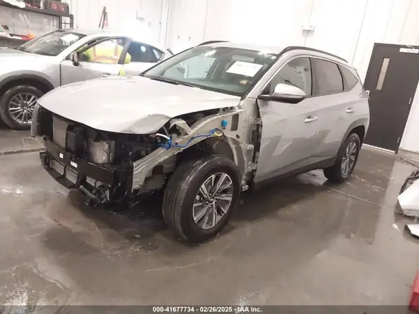 KM8JBCA13NU077545 2022 HYUNDAI TUCSON - Image 2
