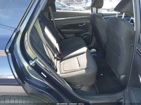 KM8JBCA14NU011151 2022 HYUNDAI TUCSON - Image 8
