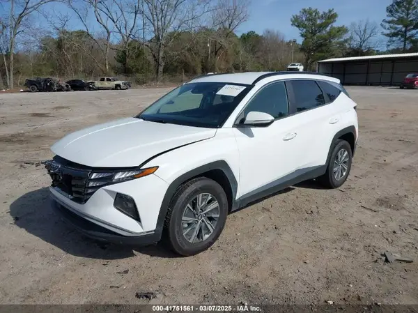 KM8JBCA15NU018979 2022 HYUNDAI TUCSON - Image 2