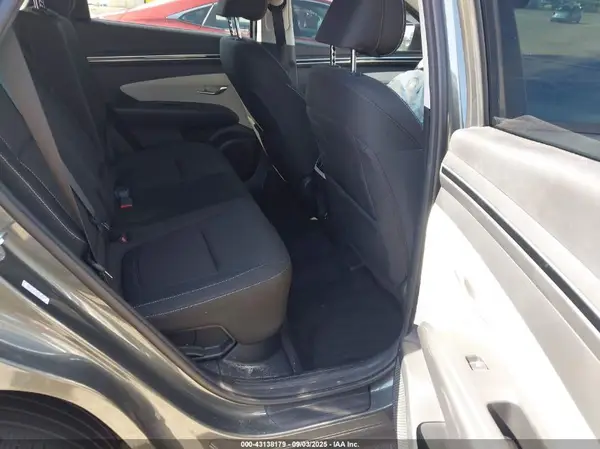 KM8JBCA15NU030291 2022 HYUNDAI TUCSON - Image 8