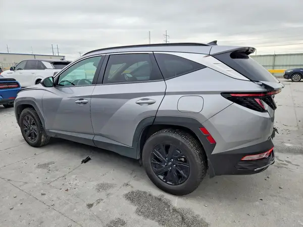 KM8JBCA15NU037371 2022 HYUNDAI TUCSON - Image 2