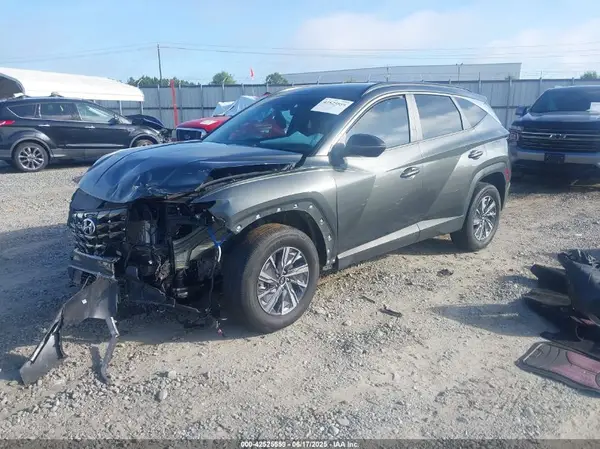 KM8JBCA15NU038973 2022 HYUNDAI TUCSON - Image 2