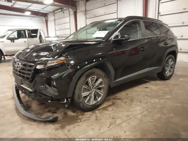KM8JBCA16NU014276 2022 HYUNDAI TUCSON - Image 2