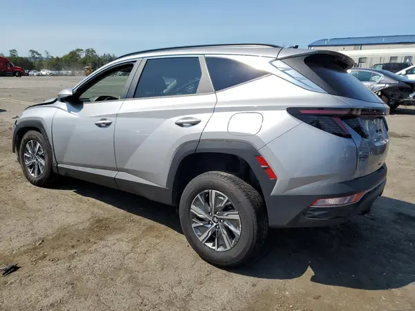 KM8JBCA16NU015170 2022 HYUNDAI TUCSON - Image 2