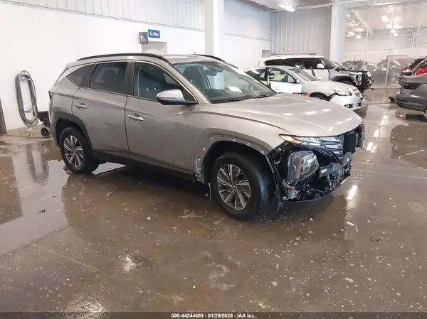 KM8JBCA16NU027304 2022 HYUNDAI TUCSON - Image 1