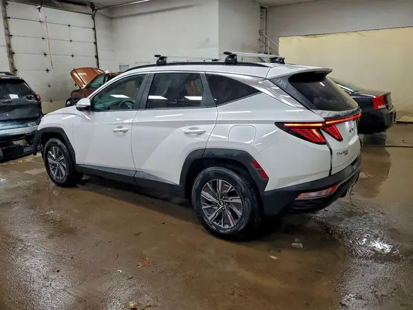 KM8JBCA16NU037637 2022 HYUNDAI TUCSON - Image 2