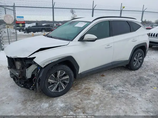 KM8JBCA17NU010995 2022 HYUNDAI TUCSON - Image 2