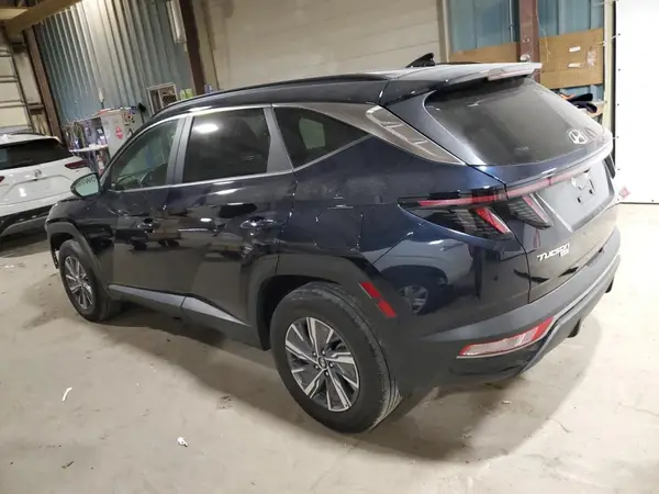 KM8JBCA17NU075880 2022 HYUNDAI TUCSON - Image 2