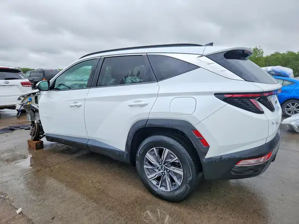 KM8JBCA18NU048042 2022 HYUNDAI TUCSON - Image 2