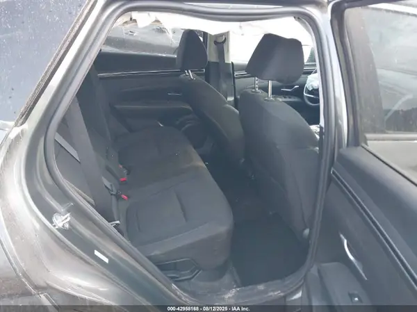 KM8JBCA18NU075192 2022 HYUNDAI TUCSON - Image 8