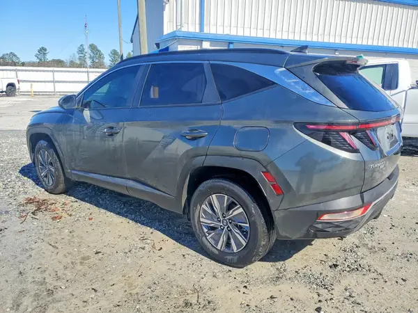 KM8JBCA18NU076939 2022 HYUNDAI TUCSON - Image 2