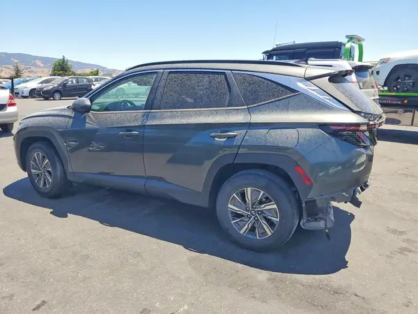 KM8JBCA19NU018855 2022 HYUNDAI TUCSON - Image 2
