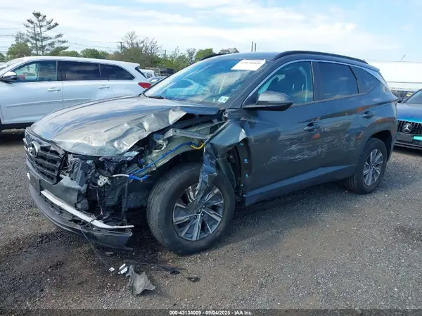 KM8JBCA19NU020489 2022 HYUNDAI TUCSON - Image 2