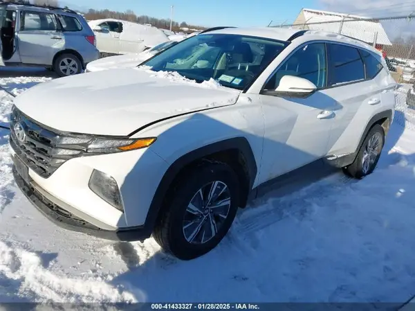 KM8JBCA19NU021092 2022 HYUNDAI TUCSON - Image 2