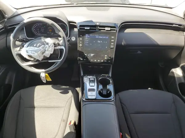 KM8JBCA19NU022386 2022 HYUNDAI TUCSON - Image 8