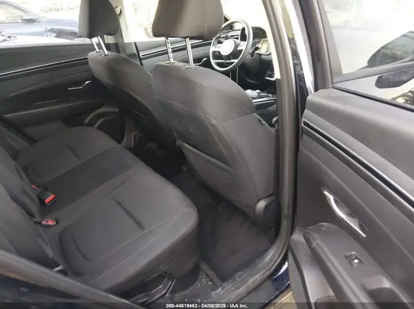 KM8JBCA19NU037650 2022 HYUNDAI TUCSON - Image 8