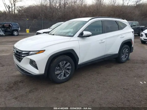 KM8JBCA19NU044095 2022 HYUNDAI TUCSON - Image 2