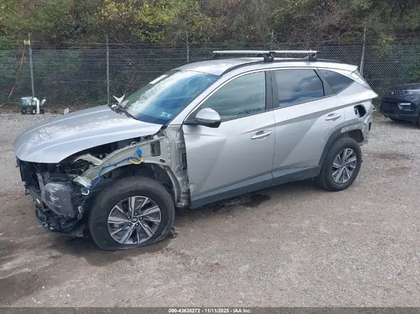 KM8JBCA19NU053041 2022 HYUNDAI TUCSON - Image 2