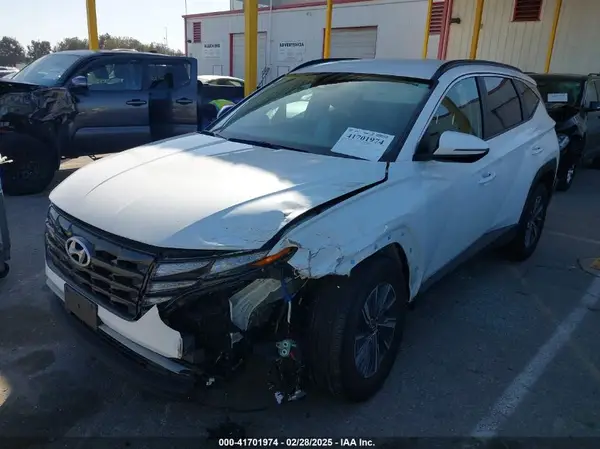 KM8JBCA19NU075377 2022 HYUNDAI TUCSON - Image 2