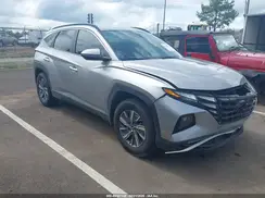 KM8JBCA19NU076674 2022 HYUNDAI TUCSON