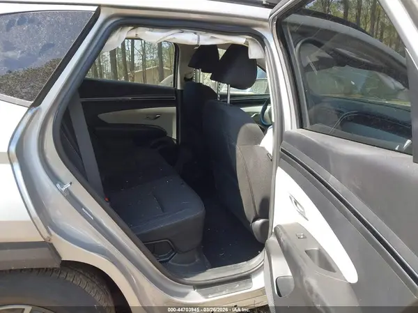 KM8JBCA19NU079316 2022 HYUNDAI TUCSON - Image 8